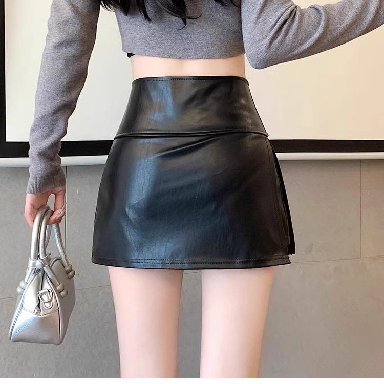 Black PU Leather A-line Slit Mini Skirt for Women - High Waist Hip-Hugging Autumn Style 2026