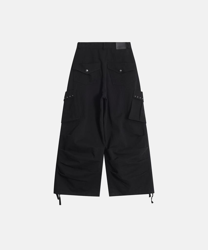 Aesimeteuli Crown Structured Pocket Pants / Ivory