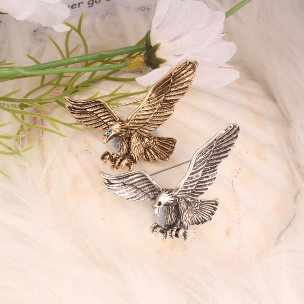 Eagle Falcon Brooch for Women, Vintage Gold-Tone Animal Jewelry Pin for Scarf Jacket Bag, Retro Gift for Wedding Party