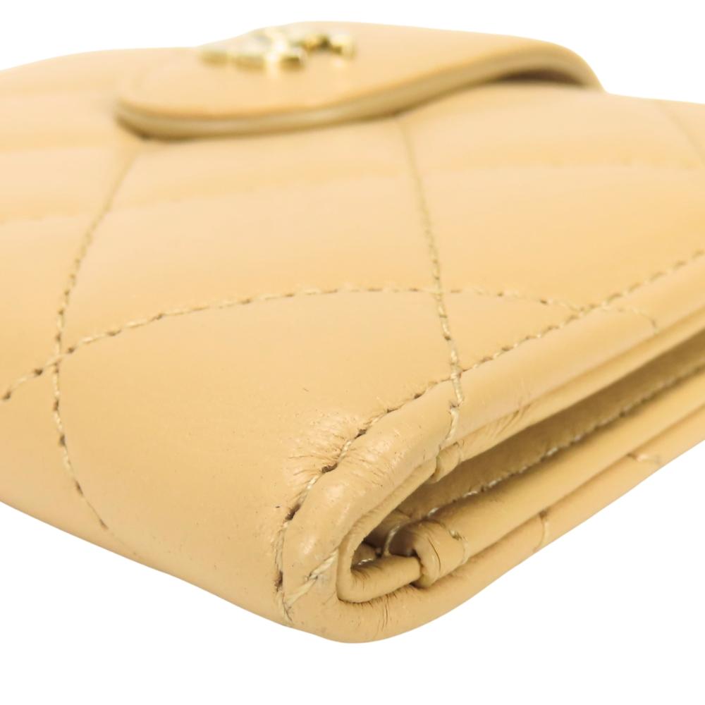 Used CHANEL Coin Case Matrasse Compact Wallet Card Case Lambskin Beige 31 Series
