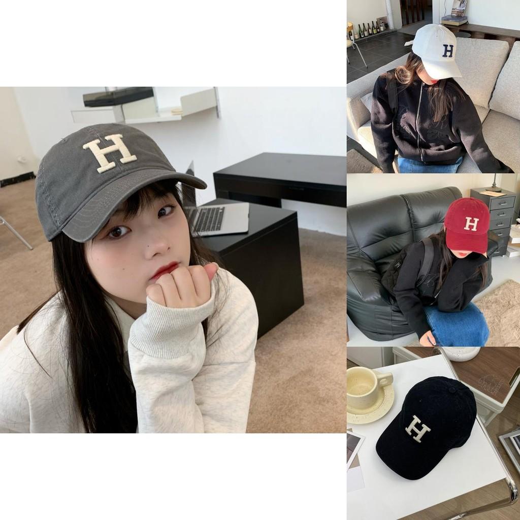Classic Soft Design Top Baseball Cap For Men And Women Available In Multiple Colors
