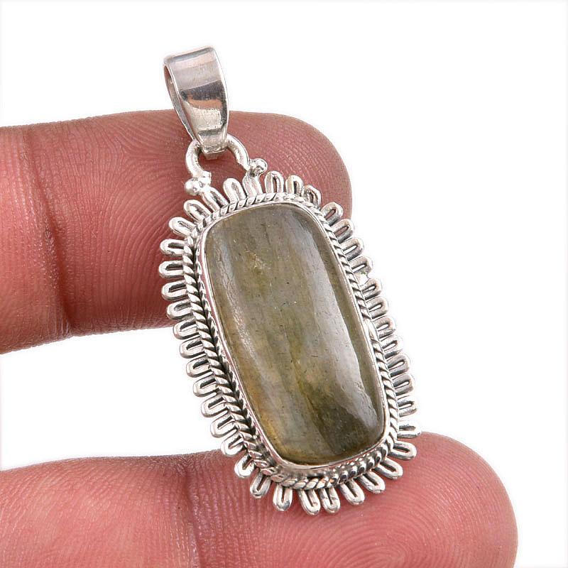 

Natural Labradorite Gemstone 925 Solid Sterling Silver Gift Pendant 1.74 S3g27
