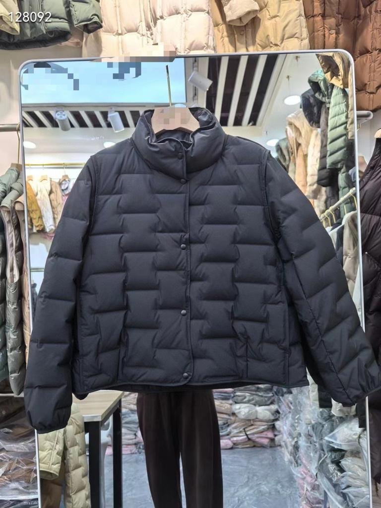 Stand-up Collar Light Down Jacket Women's Short Models New Winter Fashion Foreign Style Warm White Duck Down Jacket Tide