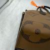 [Pre-Owned] Louis Vuitton Onthego MM 'Brown Giant Monogram/Brown Monogram Reverse Canvas' - Excellent #XMUC04