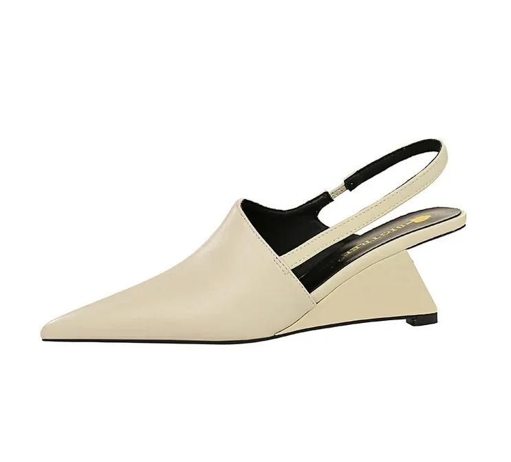 Fashion Wedge Strange Style High Heels Women Sexy Pointy Toe Backstrap Sandals Covered Head Design Party Dress Mules Shoes Women Pumps