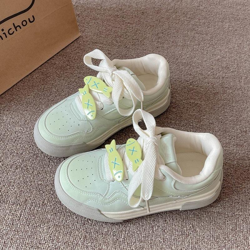 

Нишевый дизайн бархатные мультяшные кеды женские новые зимние универсальные на платформе белые туфли теплые повседневные туфли 35