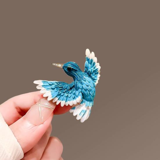 Hummingbird Brooch Flying Bird Lapel Pin Artistic Bird Brooch Accessory for Women Shirts Coats Sweaters Hummingbird Lovers