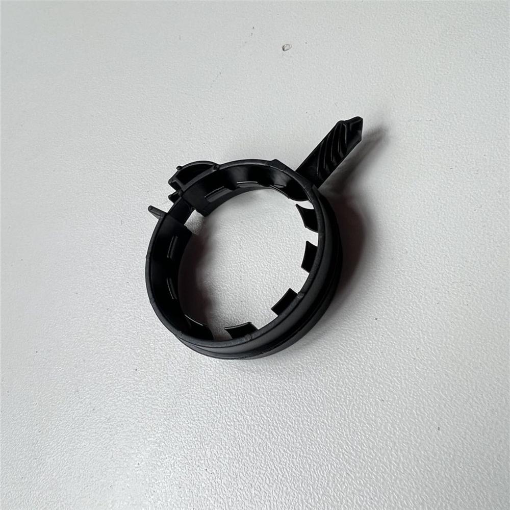 

Upper Radiator Hose Center Clip Retainer 15159494 For 2005 Chevrolet Silverado