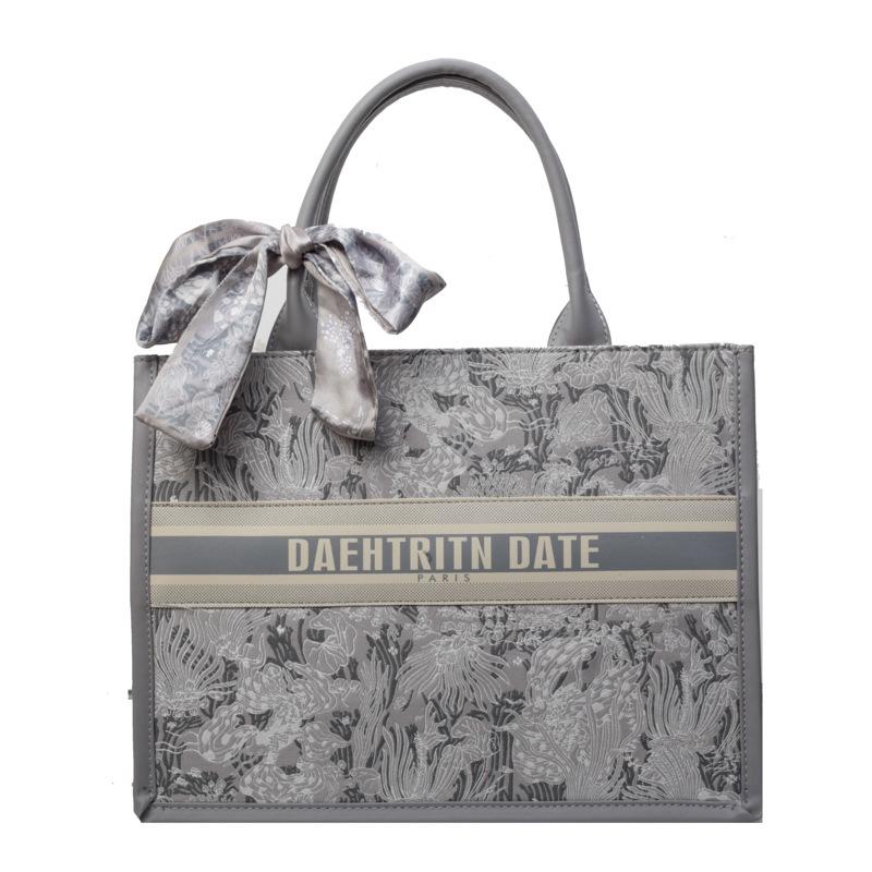 Large Capacity Bag Women's New 2025 Fashion Shoulder Bag Summer Fashion Internet Celebrity Explosion Tote Bag Commuter Handbag