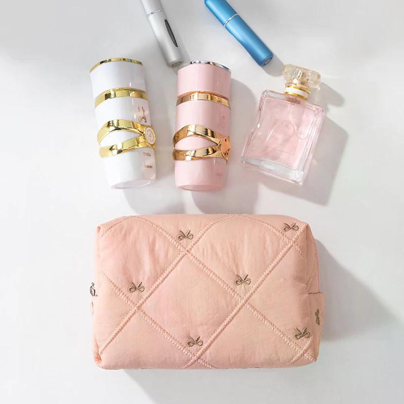 Damen Süße Schleife Gesteppte Kosmetiktasche Etui Tragbar Reise Pinsel Waschen Kulturtasche Für Damen Kosmetik-Organizer Tasche