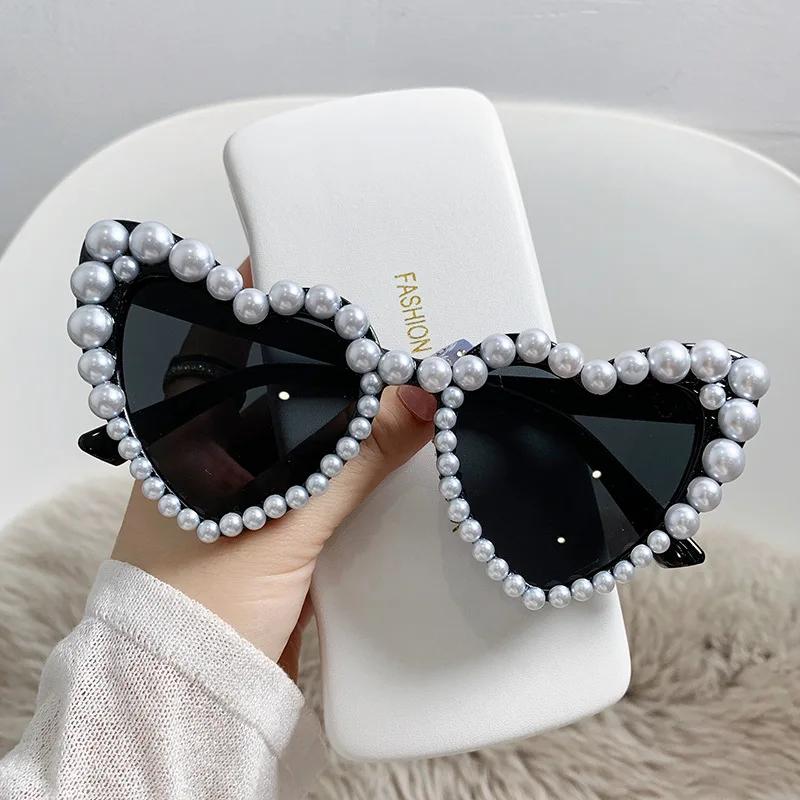 New in Luxury Shimmering Love Pearl Sun Glasses Women Heart Glasses Bling Fine Sunglasses Wedding Party