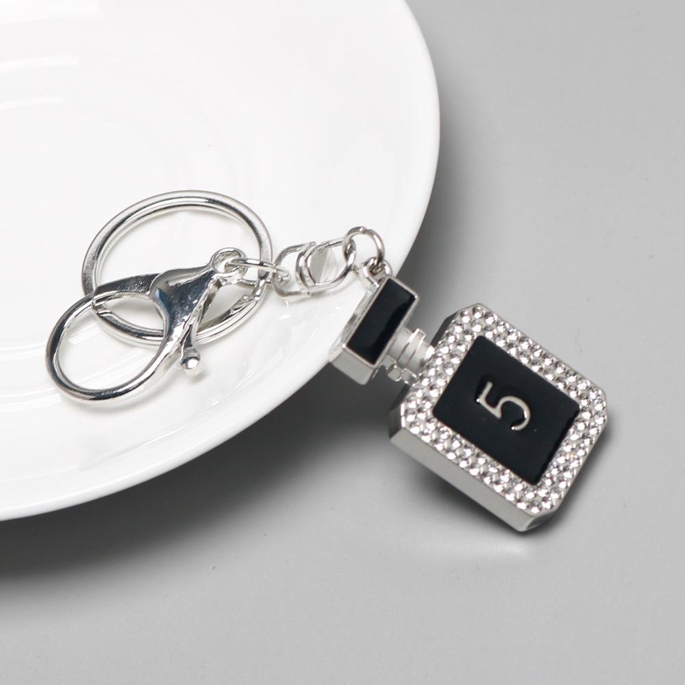 European-American Rhinestone Keychain Charm Perfume Bottle Pendant for Women