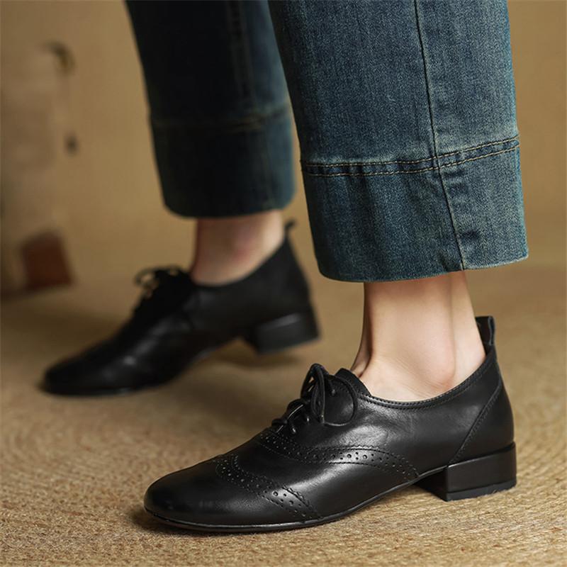 Fashion New Spring/autumn Genuine Leather Women Shoes Round Toe Shoes for Women Fashion Brogue Designs Lace Loafers Low Heel Women Pumps