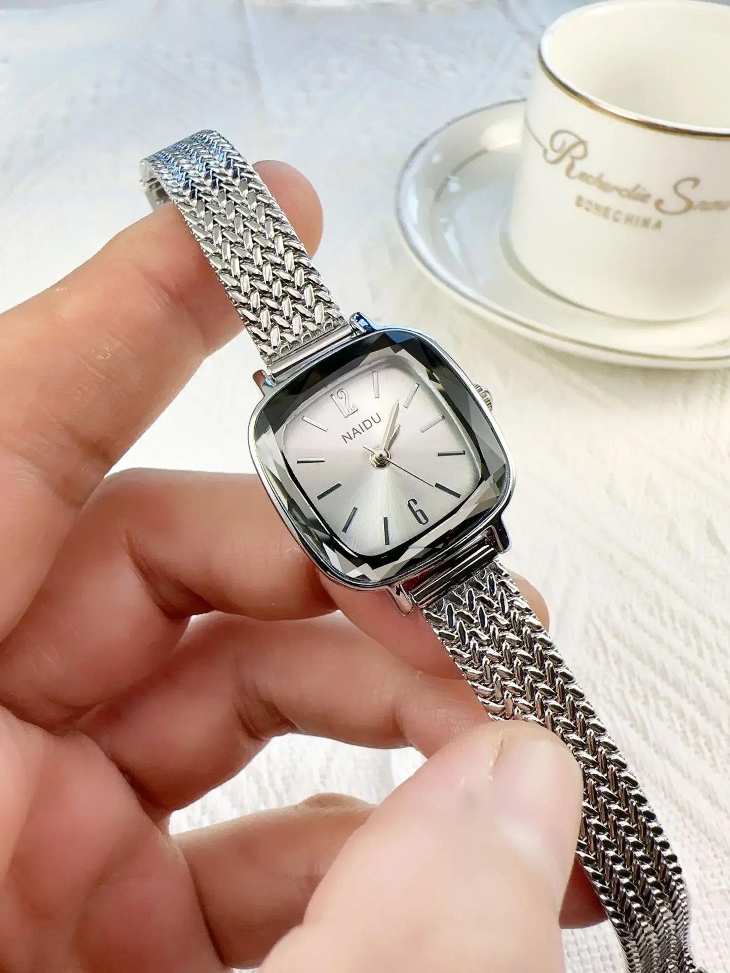 

Новые Модные Повседневные Женские Часы Роскошные Серебристые Женские Наручные Часы Женские Браслетные Кварцевые Часы Часы Relogio Feminino