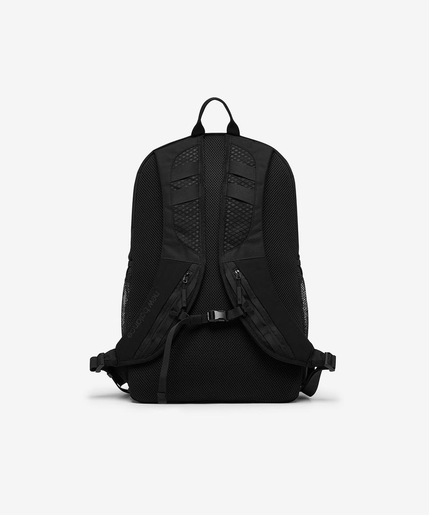 New Balance Nbgcgss107 / Trail Lining Backpack (Black)