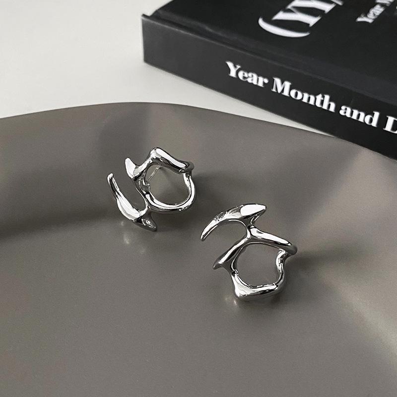 Irregular Liquid Metal Hollow Earrings - Unique, High-End Design for Women