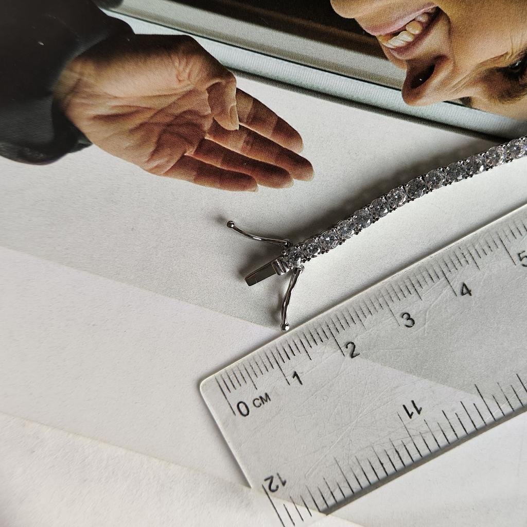 Silver Bracelet with Cubic Zirconia, Item Weight 11.91 G (2186755)