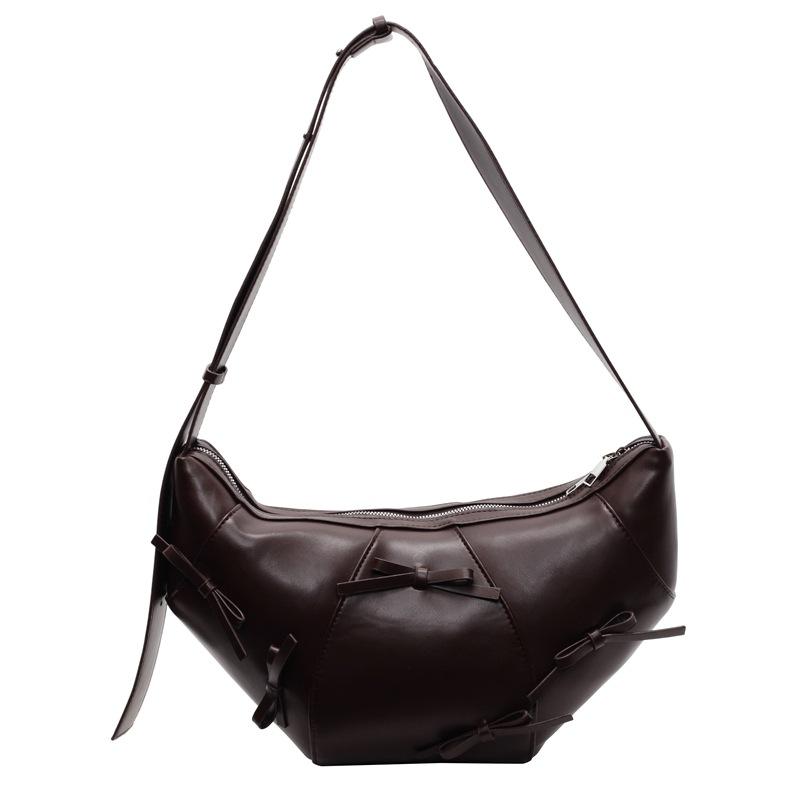 Premium texture retro bag women's large-capacity new autumn and winter niche design messenger bag commuter dumpling bag