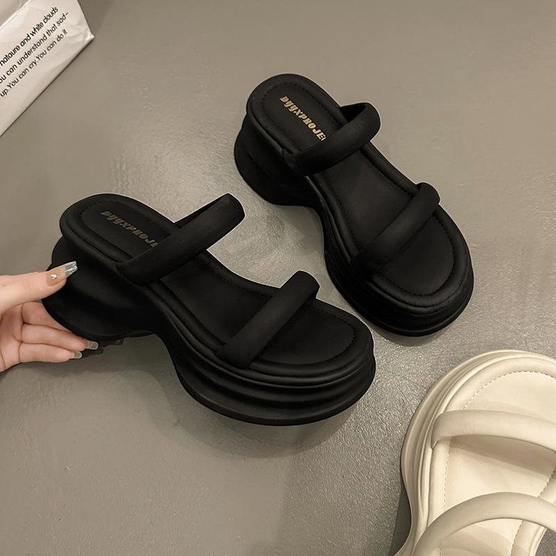 thick-soled high-heeled cool slippers women's 2025 summer new outer wear fashionable and versatile casual small man with sandals