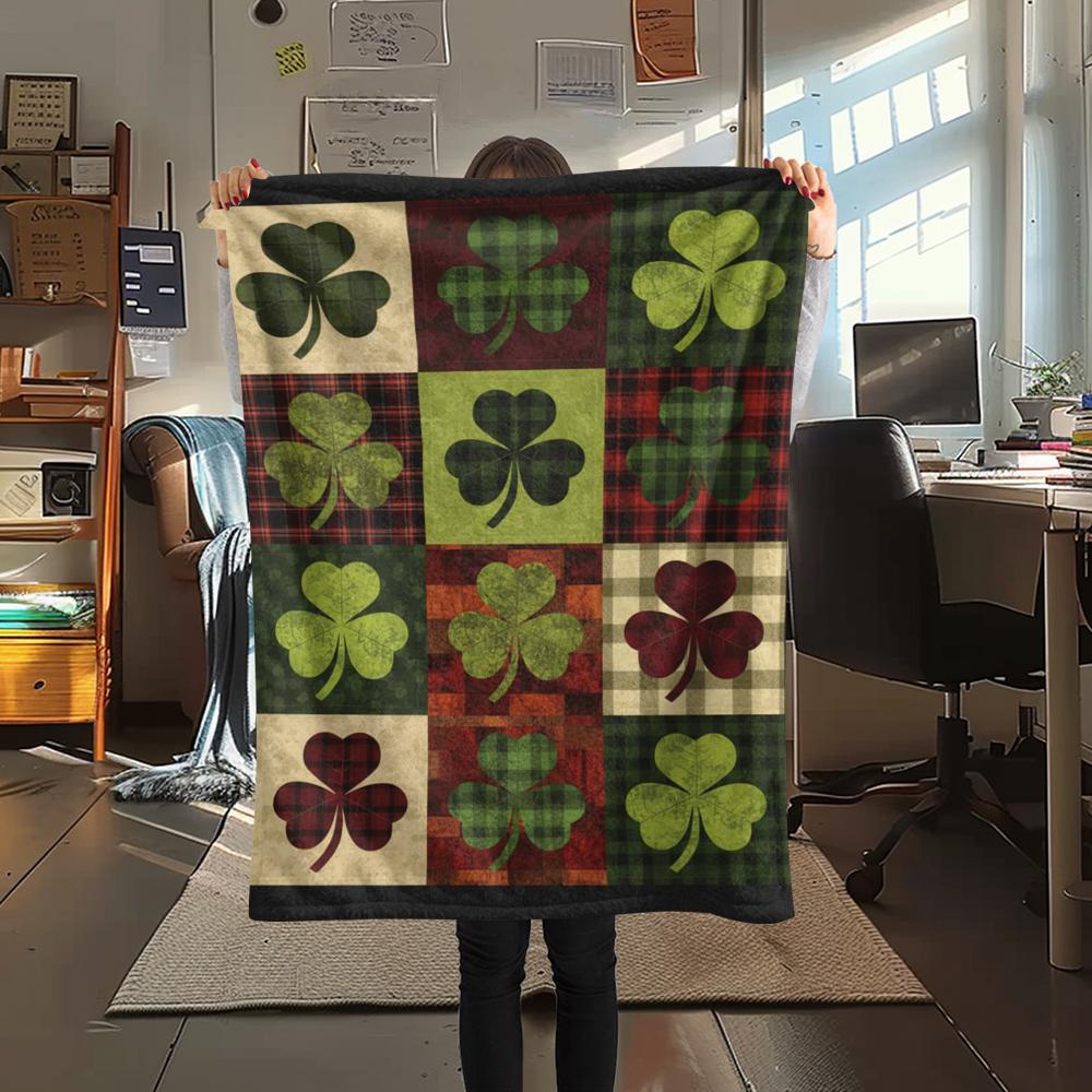 1Pc Patchwork Leaf Print Flannel Blanket, High quality Comfortable for All Seasons, Home Decor, Warmth and Comfort, Perfect for Christmas Gifts68