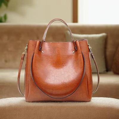 Genuine Leather Large Capacity Handbag for Oily Skin - Fashionable Crossbody and Shoulder Bucket Bag