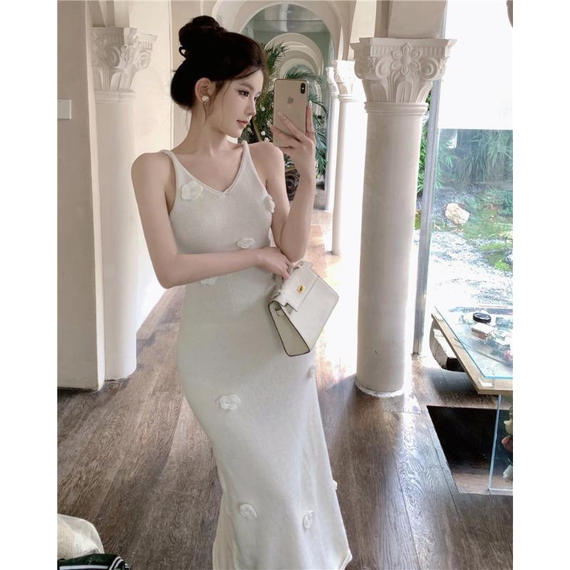 

Sexy Fan White Knitted Long Dress Skinny Slim Fairy Suspender Skirt Summer Three-dimensional Flower Dress one size