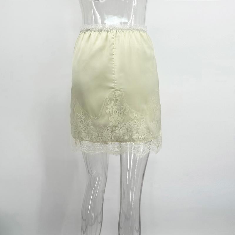 Damen Spitzenbesatz Satin Minirock 2026 Frühling Y2k Spitzensatin A-Linie Halbslip Kurzer Rock Süß Hohe Taille Unterrock
