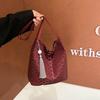 Large Capacity Summer New Temperament Casual Retro Commuter Bag Bucket Bag Women's Fashion Women's Bag