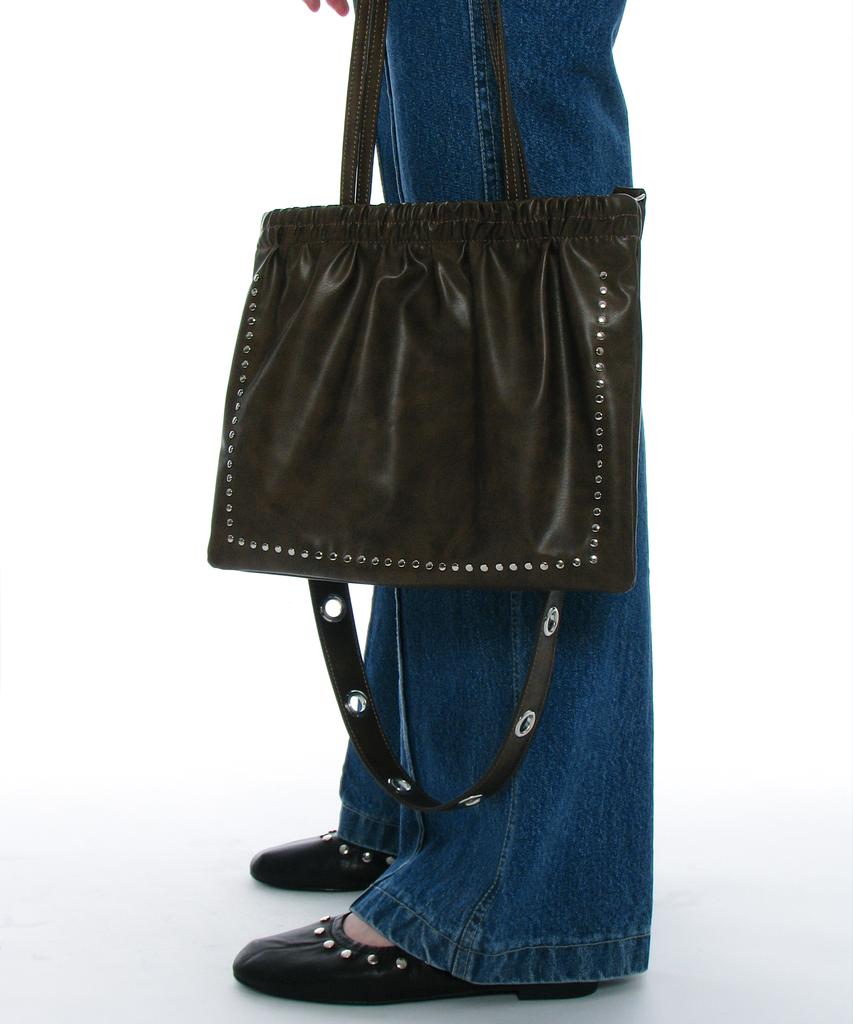 Partimento Women 2Way Studded Shirred Flat Bag_Brown
