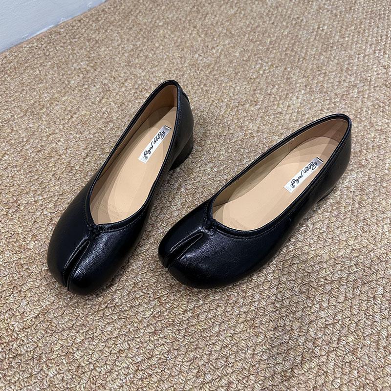 

Мода Новые Женские Мелкие Женские Балетки Слипоны Повседневные Мягкие Модные Странный Носок Обувь Балетки Женские Туфли на Низком Каблуке 35 чёрный