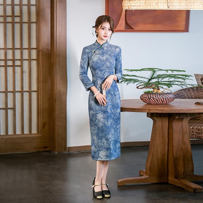 Blue National Style New Chinese Suzhou Long-sleeved Autumn Improved Cheongsam 1011 New Women's High-end Spring and Autumn Mother Outfit