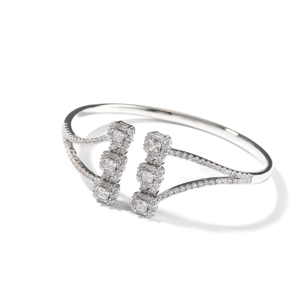 Directly from the Manufacturer Hip Hop Gumeng Zircon Bracelet Fashion Vintage Punk Street Personality Bracelet