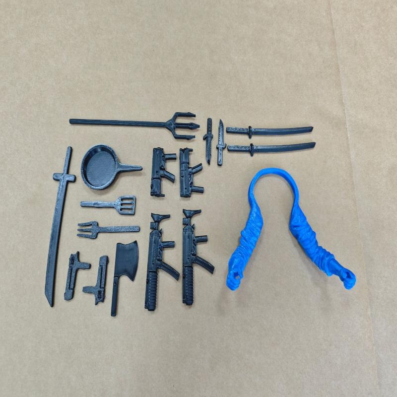 1 Set Kreativität 3D-gedruckte Hühnerarme mit Waffe Lustige Hühnerkostüm-Accessoires Haustier Geflügel Arm Kostüm Dekor Zubehör