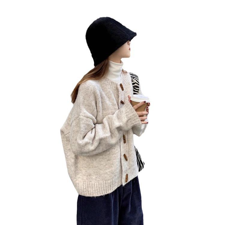 Retro Korean Lazy Style Knitted Cardigan: Autumn/Winter Toggle Button Sweater for Women