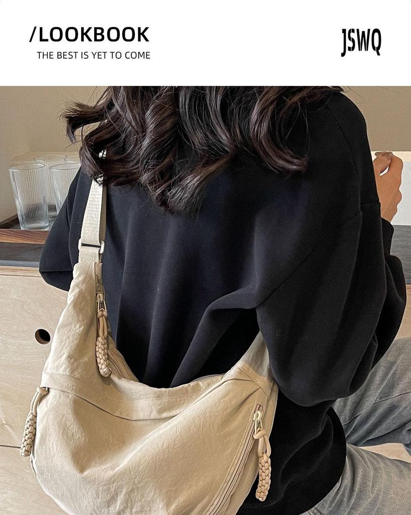 Dámská univerzální lehká crossbody taška 'knedlík' - Velkokapacitní ležérní taška přes rameno