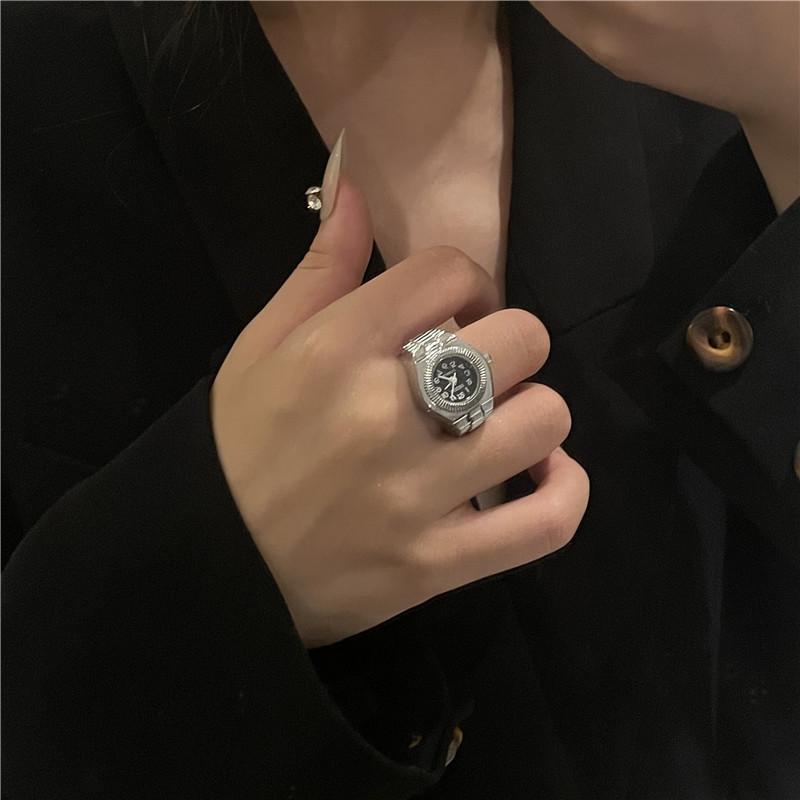 Creative Alloy Vintage Y2K Finger Watch Rings for Women Men Elastic Stretchy Roman Quartz Mini Watches Rings Punk Anillos Gift