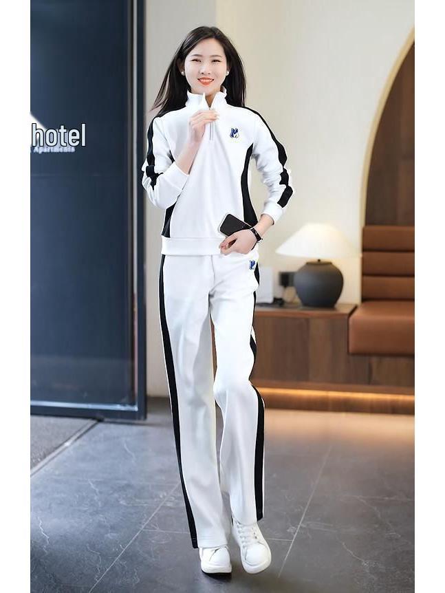 Popular Women's Spring & Autumn Tracksuit Set: Fashionable Hoodie & Wide-Leg Pants for Middle-Aged Mothers – 2025 Collection