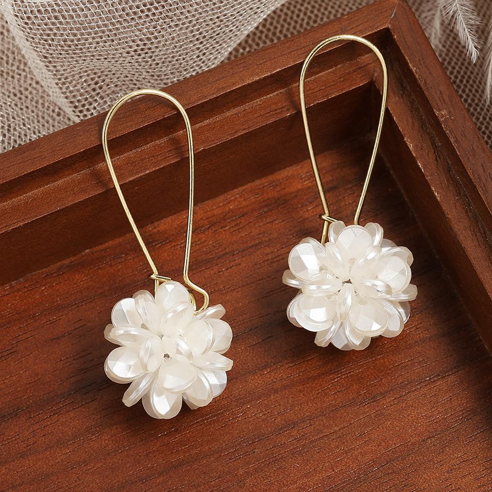 

ZAKOL Серьги-подвески из серии «Белая ракушка» с имитацией цирконов для женщин Элегантные сверкающие хрустальные цветы с цирконами Свадебные цирконы WHITE