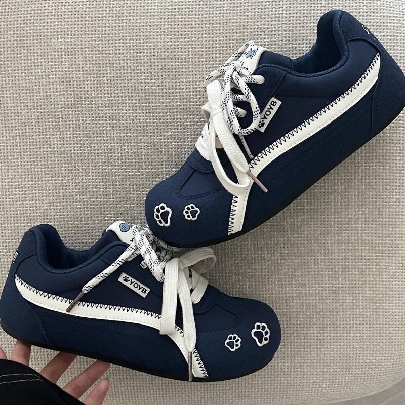 Niche children's new spring and autumn versatile little white shoes casual sports board shoes