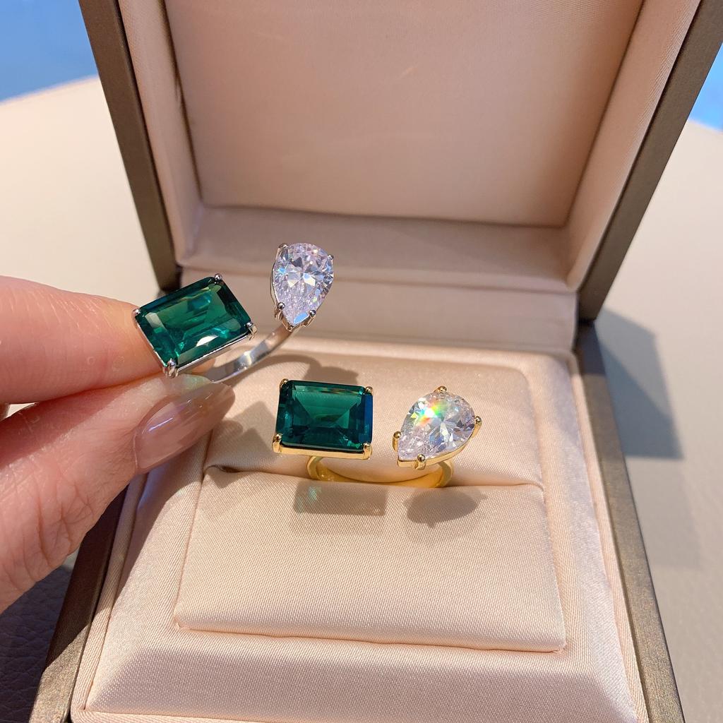 Jewelry Popular Simulation Emerald, Opening Adjustment Main Stone White 8 * 12 Green 9 * 12