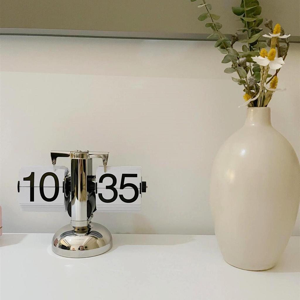 Creative Retro European Automatic Mechanical Desk Clock - Modern Simple Living Room Ornament