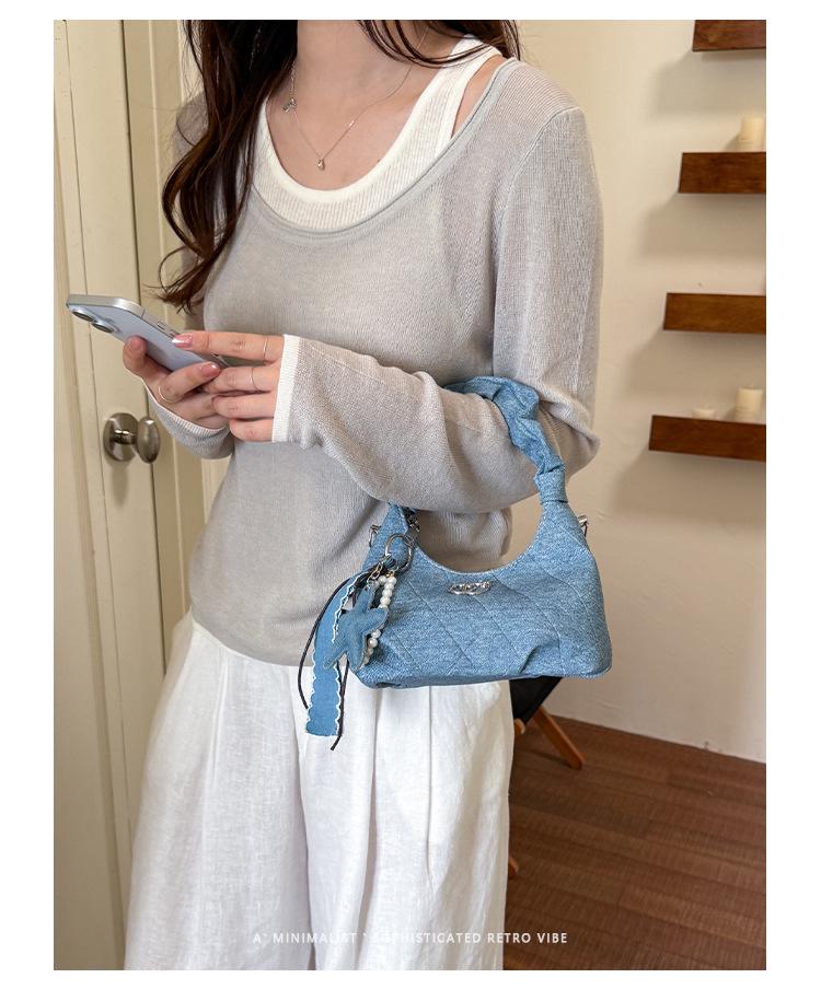 High-End Women's Denim Pleated Dumpling Tote Bag - Autumn/Winter 2026 Collection