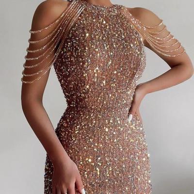 Frühling und Sommer 2026 neues Produkt modisches sexy Halskristallfransen Hüftpailletten Europäisches und Amerikanisches Kleid mittlere Taille Abendkleid