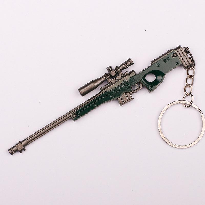 "12 cm PUBG-Schlüsselanhänger: Helm der Stufe 3, Bratpfanne und 98KAWM-Waffenmodell als Geschenk"