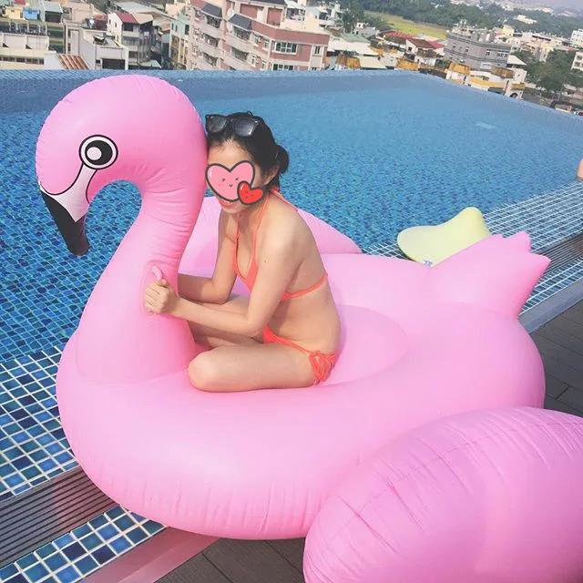

Летний надувной матрас для бассейна Фламинго Уличный для игр на воде Спорт Надувное кресло-шезлонг с ручкой Плавучий матрас розовый