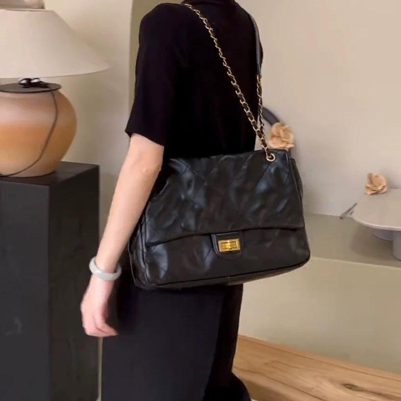 Rhombus chain airport bag, first layer cowhide large-capacity tote bag, high-end commuter shoulder messenger bag