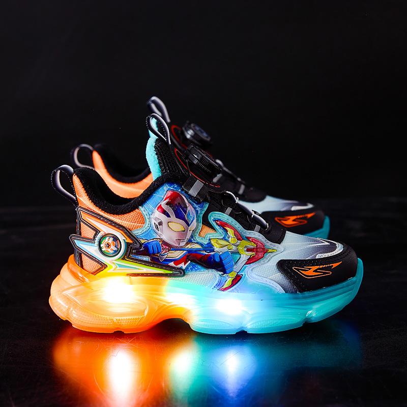 Boys' 2025 Winter Cartoon Sports Luminous Light-Up Shoes: Warm, Anti-Slip, Plus Velvet