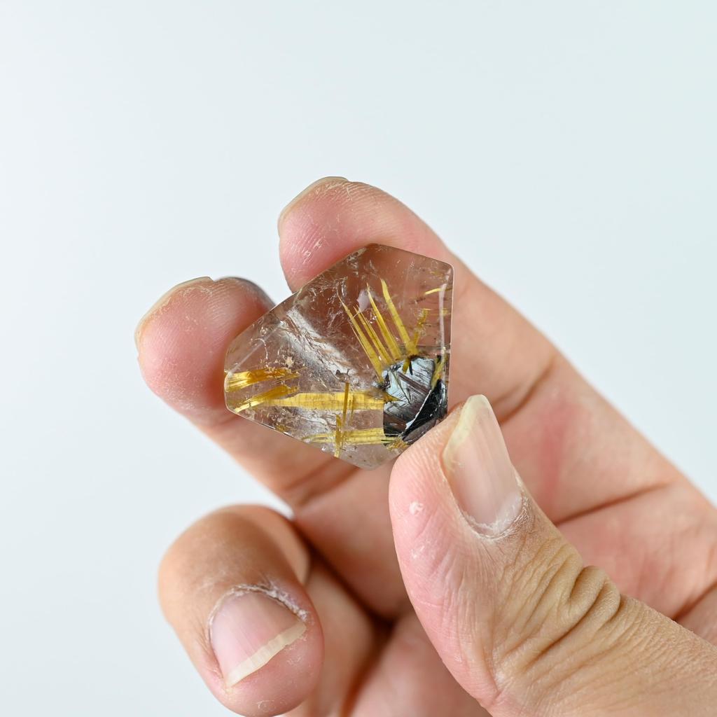 Eigado Rutilated Quartz Sun Rutilated Power Stone for Good Career and Amulet Tumble, 13.3g, Quartz, Fortune, Luck,