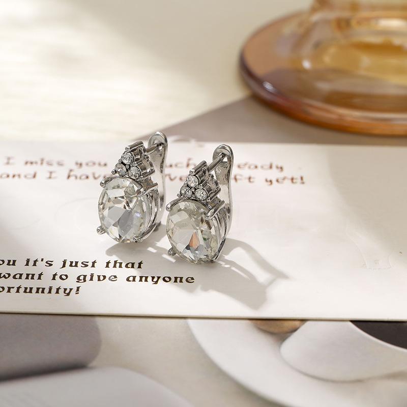 

Серьги-пусеты с инкрустацией цирконом в форме яйца, роскошные, высококлассные, темпераментные, нишевого дизайна, женские, серьги-клипсы, ювелирные украшения для ушей белый