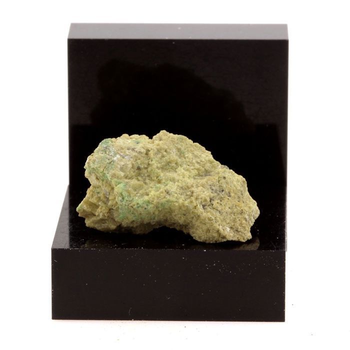 Falcondoite 19.1 carats